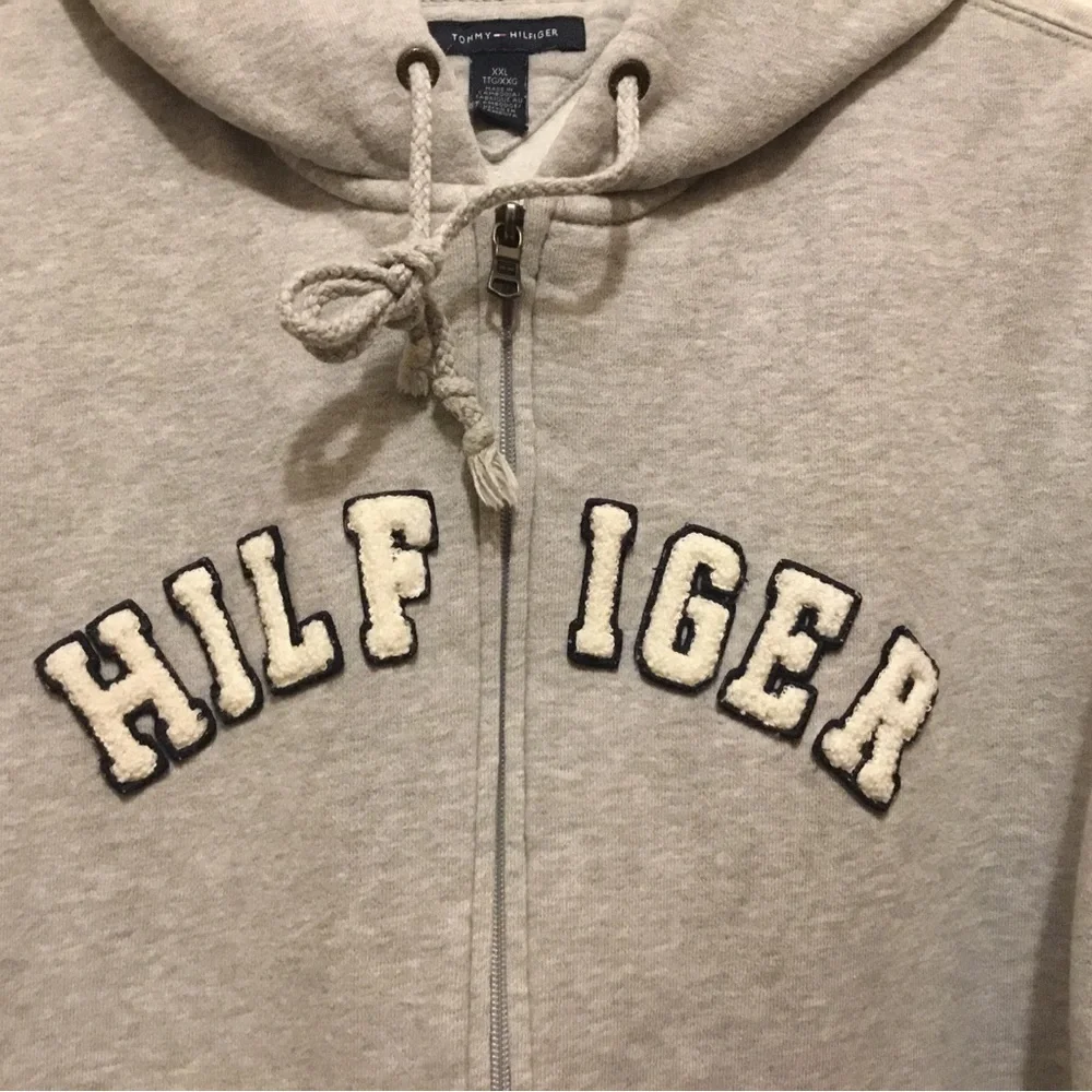 Tommy Hilfiger = Women’s SZ M-L; Full Zip Long Sleeve Gray Drawstring Hoodie - Picture 5 of 11